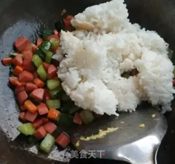 Make Cucumber ham and egg fried rice step 6
