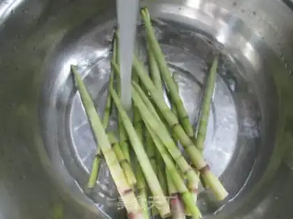 Make Snow pickles are wild step 1