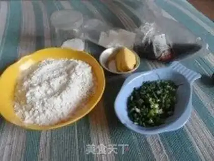 Make Onion sesame soda cookies step 0