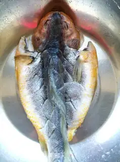 Make Spicy beans roasted all the fish step 0
