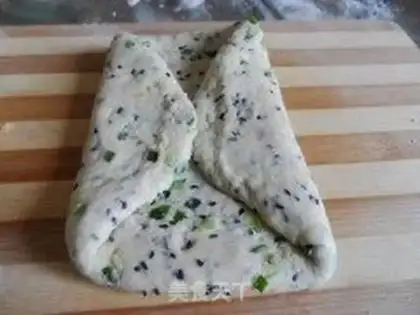 Make Onion sesame soda cookies step 6