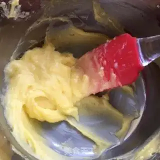 Make Rose cookies step 1