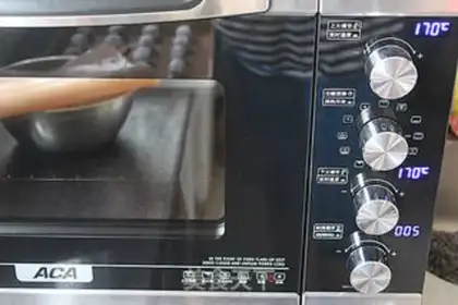 Make Chocolate cracker step 9