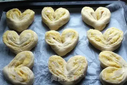 Make Heart-shaped coconut bread step 16