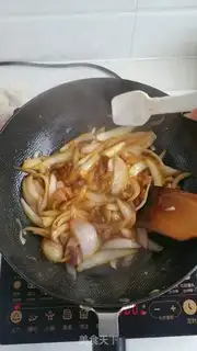 Make Onion fried meat step 6