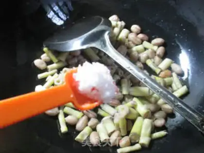 Make Wild mountains make peanuts step 9