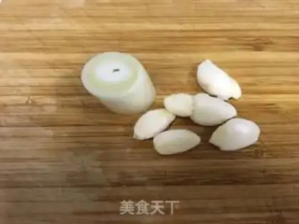 Make Three foods of pelican oil step 1