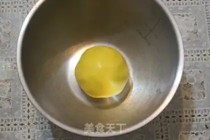 Make Button cookies step 4