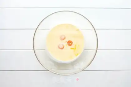 Make Cake with light cream step 0