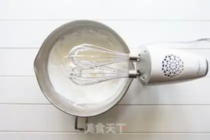 Make Cake with light cream step 3