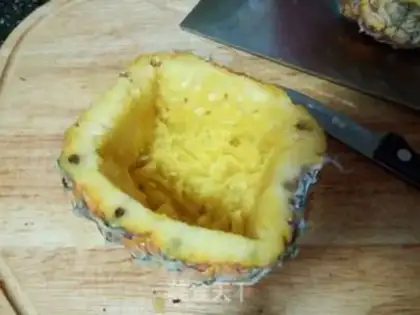 Make Pineapple rice step 0