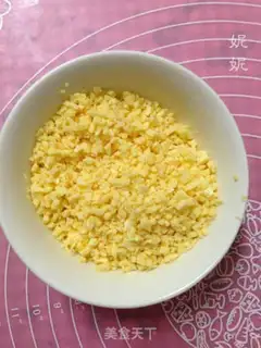Make Cheda cheesecakes step 1