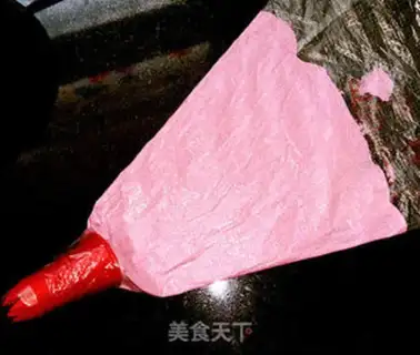 Make Rose cupcakes step 8