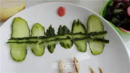 Make A salmon with red juice step 2