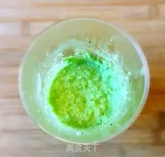 Make A salmon with red juice step 3