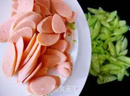 Make Ham sausage and cucumber step 5