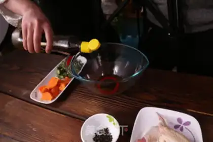 Make Autumn chicken soup step 1