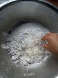 Make Frozen hollow ball step 0