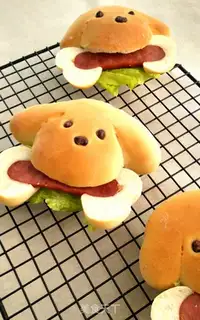 Make Dogs eat bone sausage bread step 9
