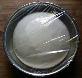 Make Mini ham pizza step 4