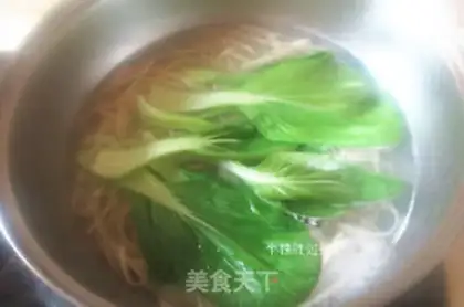 Make Tomato egg noodles step 5