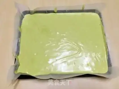 Make A flower with tea cake step 6