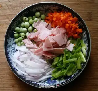 Make Mini ham pizza step 6