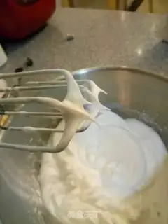 Make Strawberry cherry cake step 9