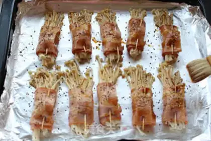 Make Bacon pins and mushrooms step 7