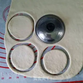 Make Mini ham pizza step 10