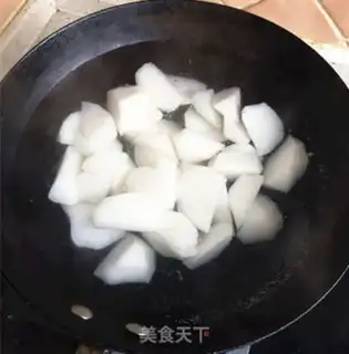 Make radish radish hooves step 2