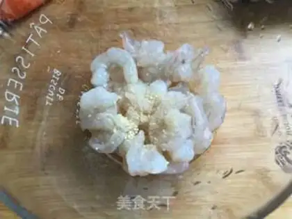 Make pineapple shrimp ball step 0