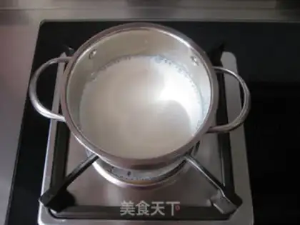 Make Sweet orange kasta roll step 2