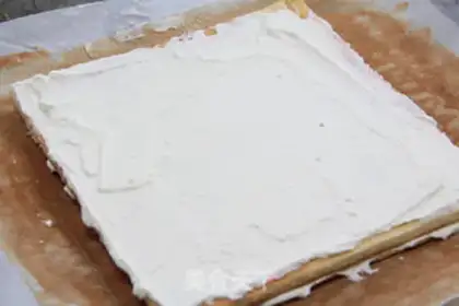 Make Tiger cake roll step 14