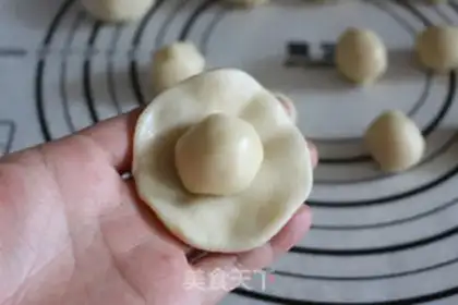Make Rose florist step 6