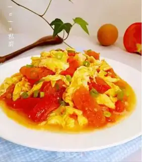 Make Tomato fried eggs step 9