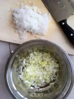 Make radish cabbage and ham buns step 2