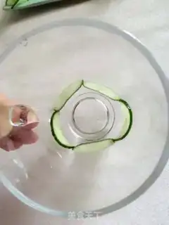 Make Creative yogurt cup step 3