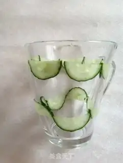 Make Creative yogurt cup step 5