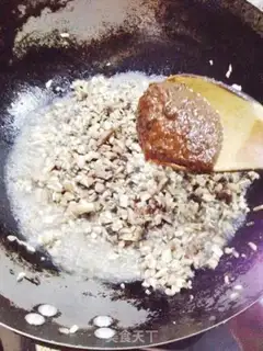 Make Bean petal mushroom sauce step 7