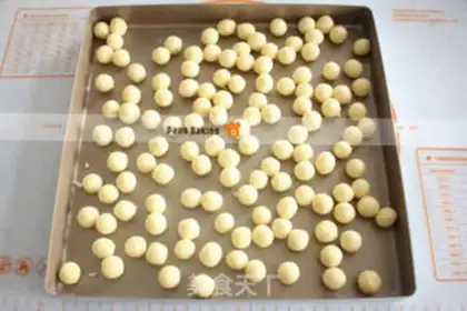 Make Mango golden coconut ball step 5