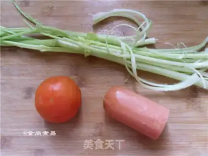 Make Celery tomato pizza step 0