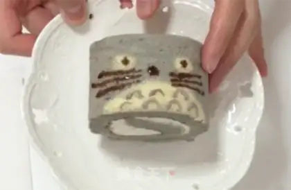 Make Dragon-cat-colored cake roll step 18
