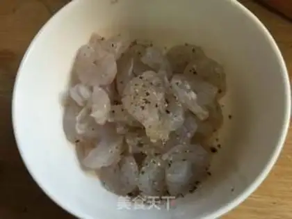 Make Pineapple shrimp rice step 0