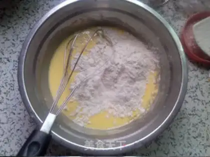Make Blood yogurt cake step 4