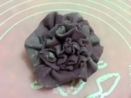 Make Fancy buns step 9