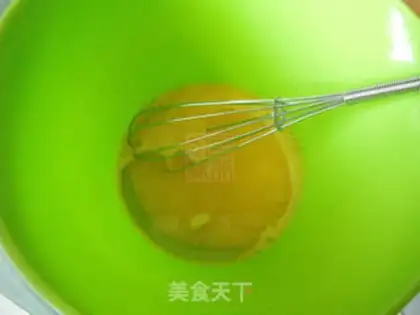 Make Pistol cake rolls step 1