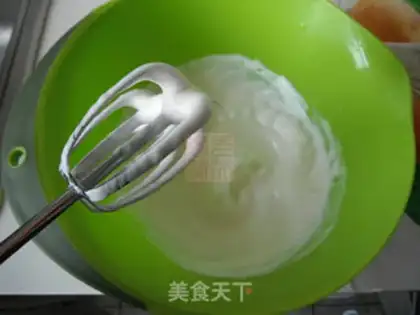 Make Pistol cake rolls step 5