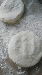 Make Cream eggs and shrimp boxes step 5