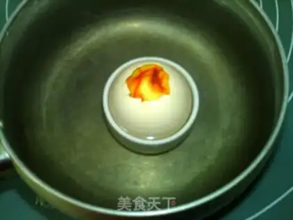 Make Warm palaces with red flowers and eggs step 7